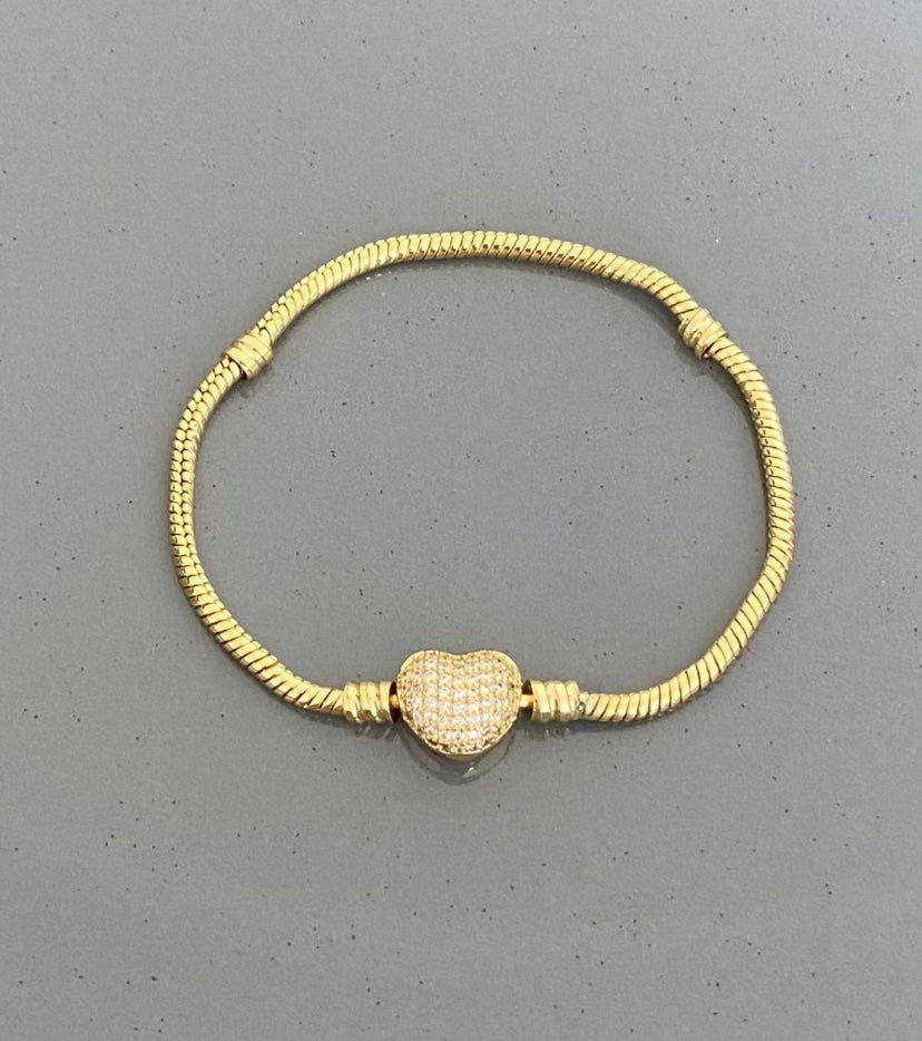 Kalp Taşlı Pandora