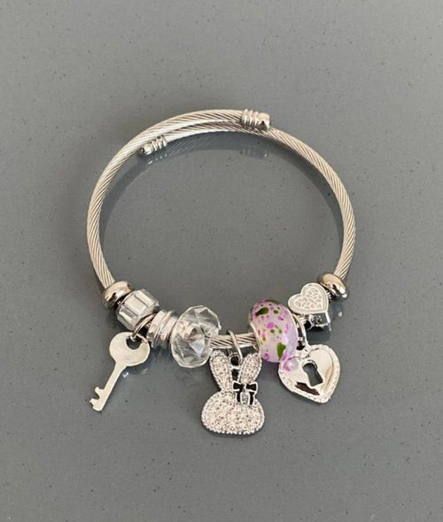 Tavşan Pinky Pandora