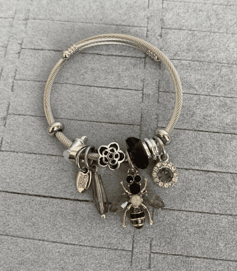 Arı Pandora