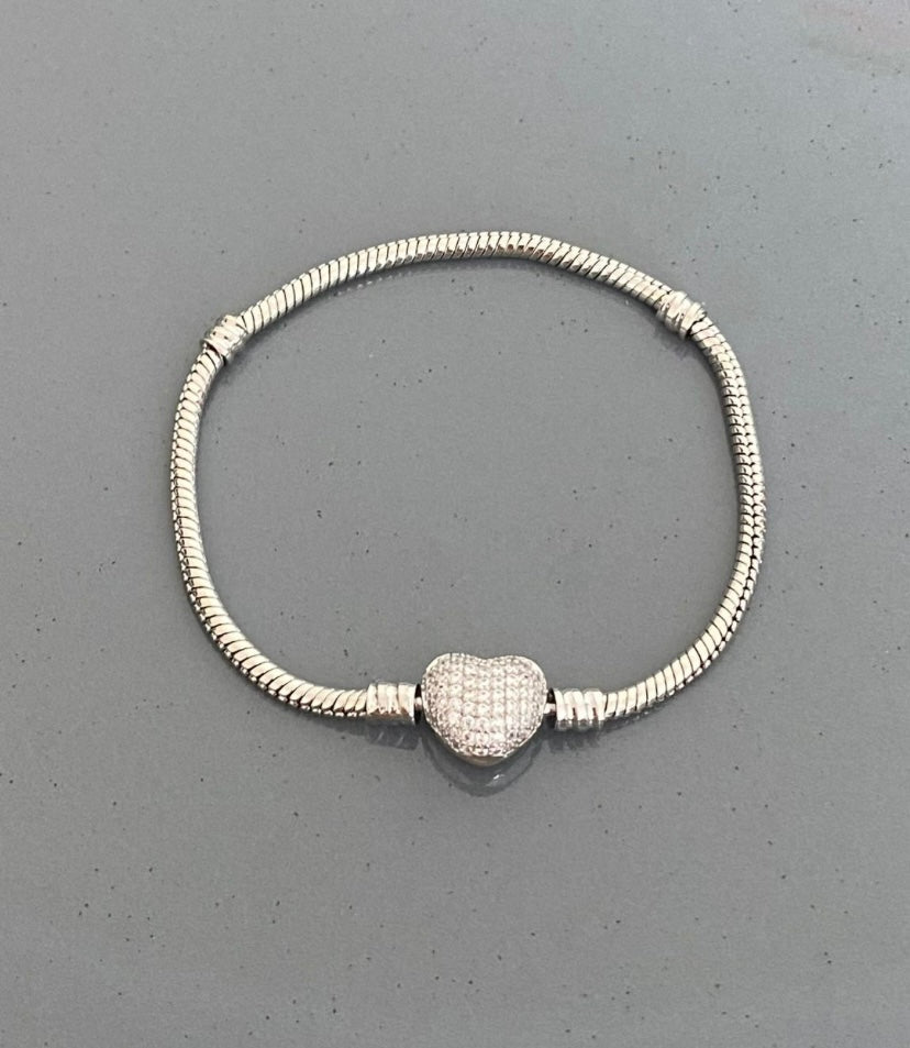 Kalp Taşlı Pandora