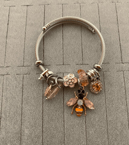 Arı Pandora