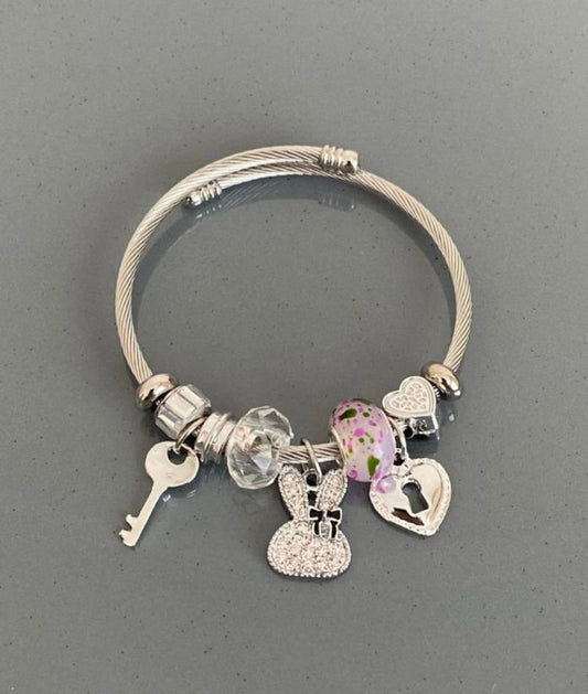 Tavşan Pinky Pandora
